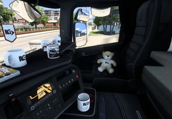 Аксессуары в салонверсия 1.0 для Euro Truck Simulator 2 (v1.46.x)