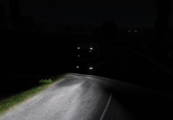 Более яркие фары грузовиковверсия 1.0 для Euro Truck Simulator 2 (v1.46.x)