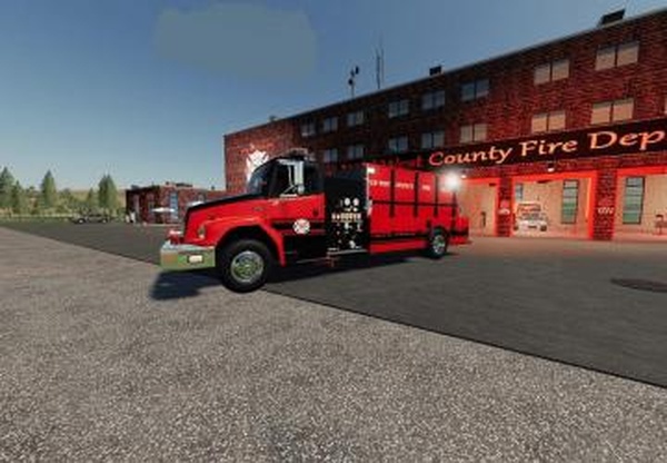 Freightliner Fl70 Tankerверсия 1.0 для Farming Simulator 2019 (v1.6.0.0)