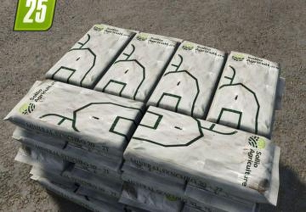 Solio Mineral Feed Palletsверсия 1.0.0.0 для Farming Simulator 2025