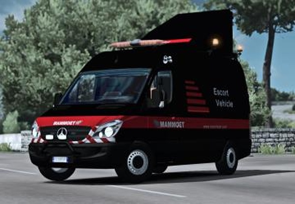 Pilot and Escort (MB Sprinter и Ford F150)v1.0 для Euro Truck Simulator 2 (v1.36.x, - 1.38.x)
