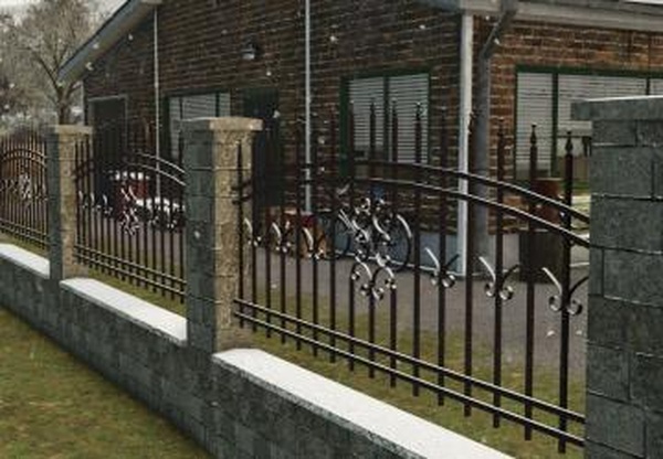 Luxury Fenceверсия 1.0.0.0 для Farming Simulator 2025