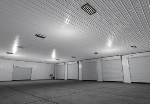 Metal Garageверсия 1.0.0.0 для Farming Simulator 2025