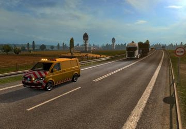 Изменения скорости траффика сопровожденияv1.0 для Euro Truck Simulator 2 (v1.30.x, 1.31.x)