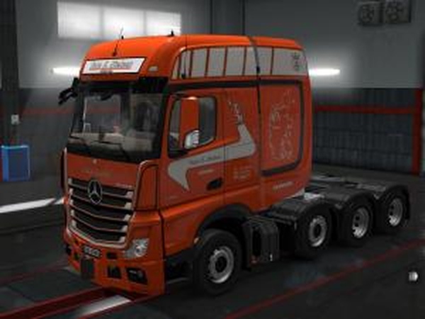 Скин Tage E. Nielsen + Lightbox для Mercedes Big Stars Actros SLTv1.0 для Euro Truck Simulator 2 (v1.28.x)