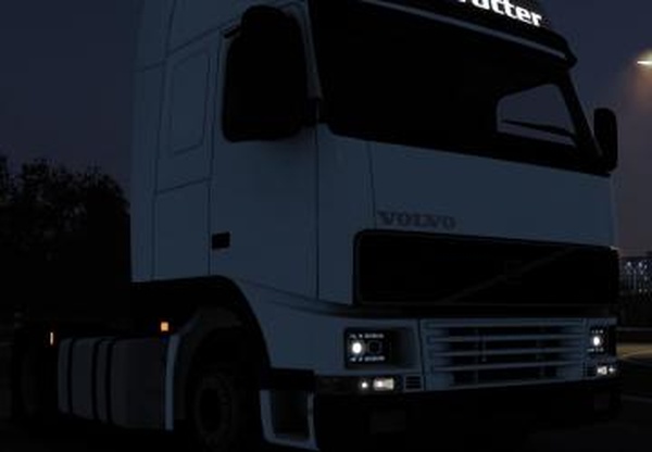 Мод Китайские фары Volvo fh1 by krille версия 1.2 для Euro Truck Simulator 2 (v1.57-1.58)