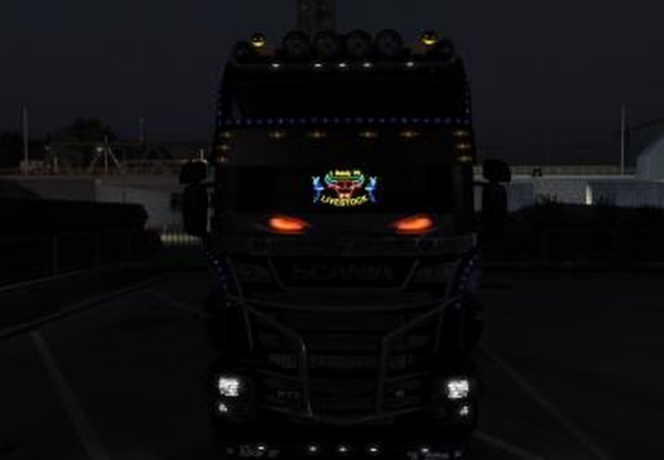 Мод Светодиодная панель анимированные глазки версия 1.8 для Euro Truck Simulator 2 (v1.59)