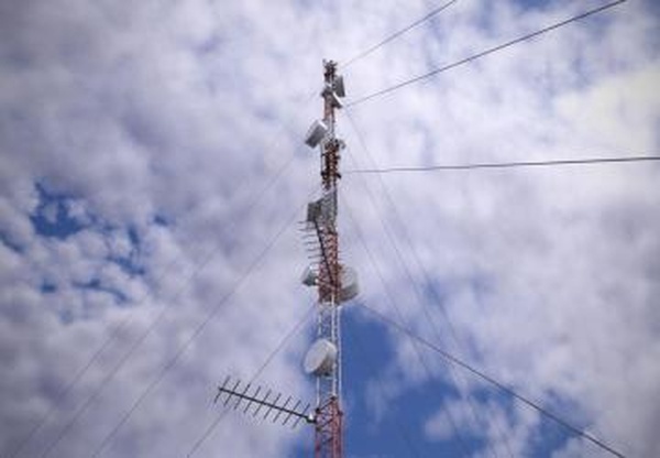 Мод Telecom Towers версия 1.0.0.0 для Farming Simulator 2025