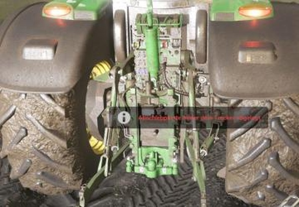 Мод Tow chain with tractor storage версия 1.0.0.4 для Farming Simulator 2025