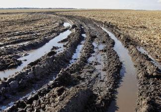 Улучшенная грязьверсия 2 для SpinTires (v1.7.1)